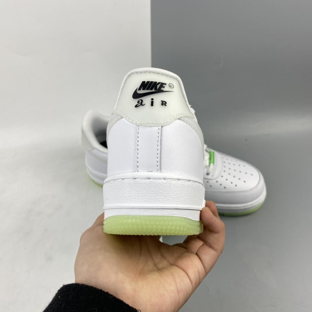 220 Nk Wmns Air Force 1’07 QS”Have A Nike Day”空军一号经典低帮百搭休闲运动板鞋“皮革白黑荧光绿笑脸夜光”CT3228-100