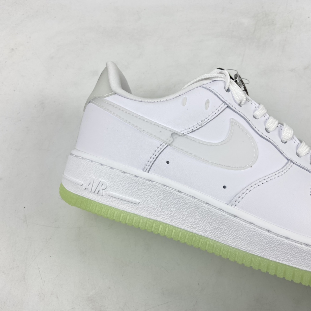 220 Nk Wmns Air Force 1’07 QS”Have A Nike Day”空军一号经典低帮百搭休闲运动板鞋“皮革白黑荧光绿笑脸夜光”CT3228-100