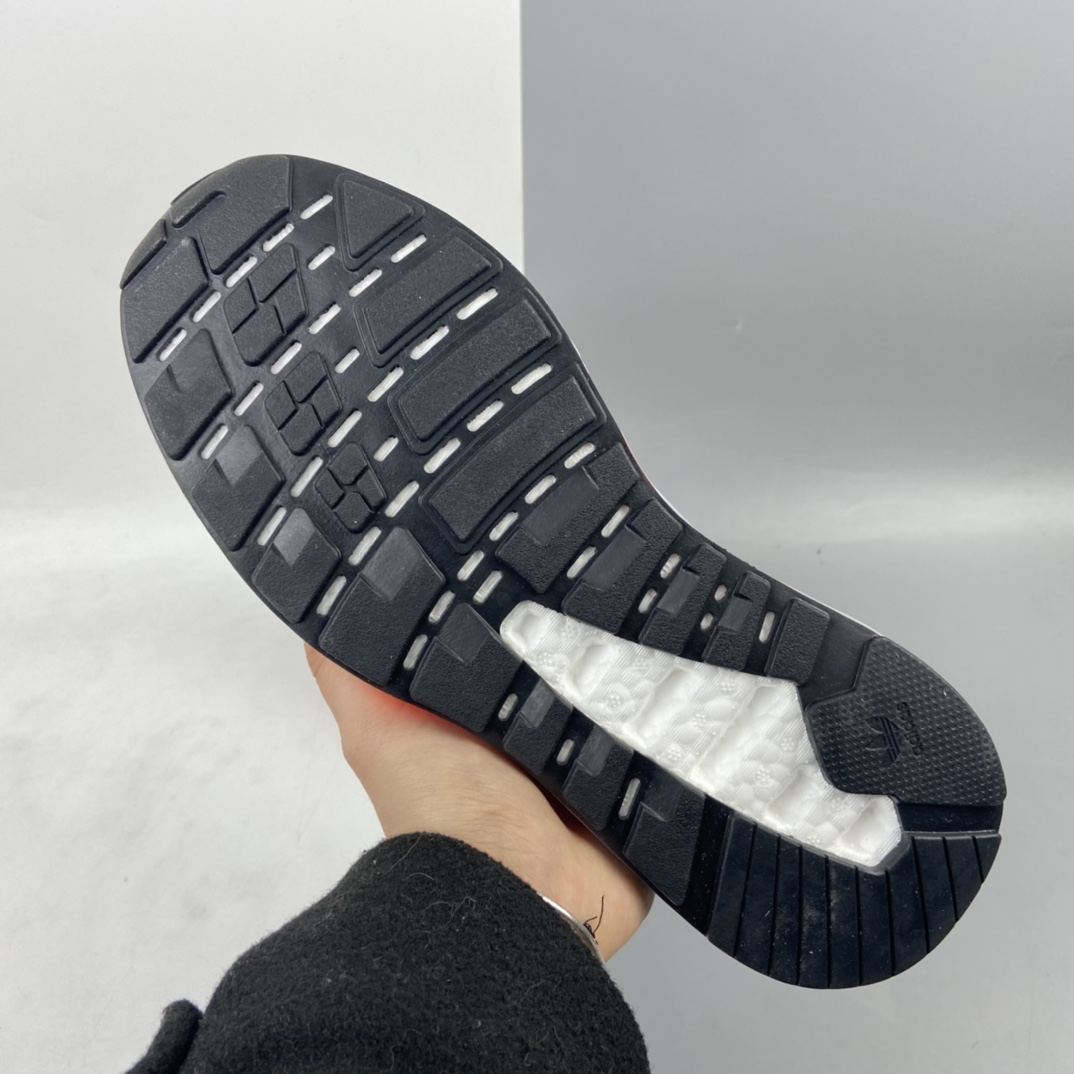 240 Ad ZX 2K Boost 网纱针织呼吸面套脚休闲运动慢跑鞋 FY5725