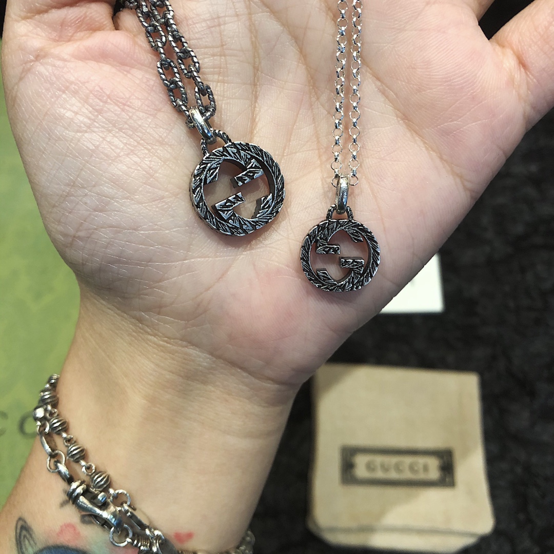 Gucci Interlocking G Textured Aged-Finish Necklace - Comprehensive 2