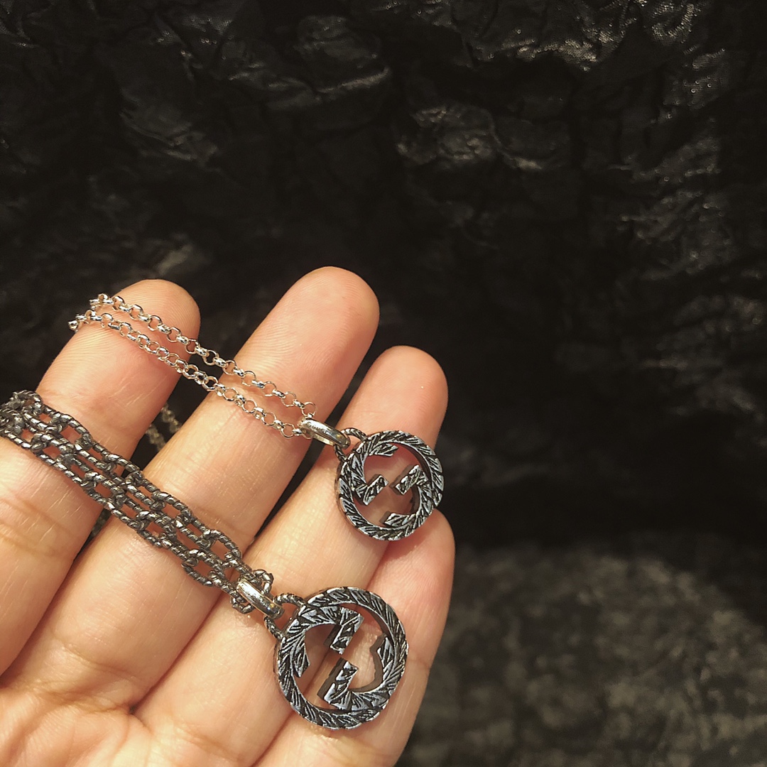 Gucci Interlocking G Textured Aged-Finish Necklace - Comprehensive 6
