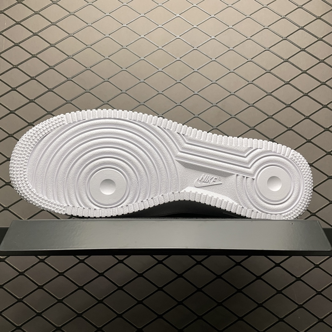 200 NK Air Force 1 HO20 空军一号低帮休闲运动板鞋 CT2302-002