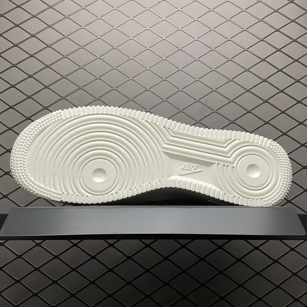 240 NK Air Force 1 空军一号低帮休闲运动板鞋 BD3654-506