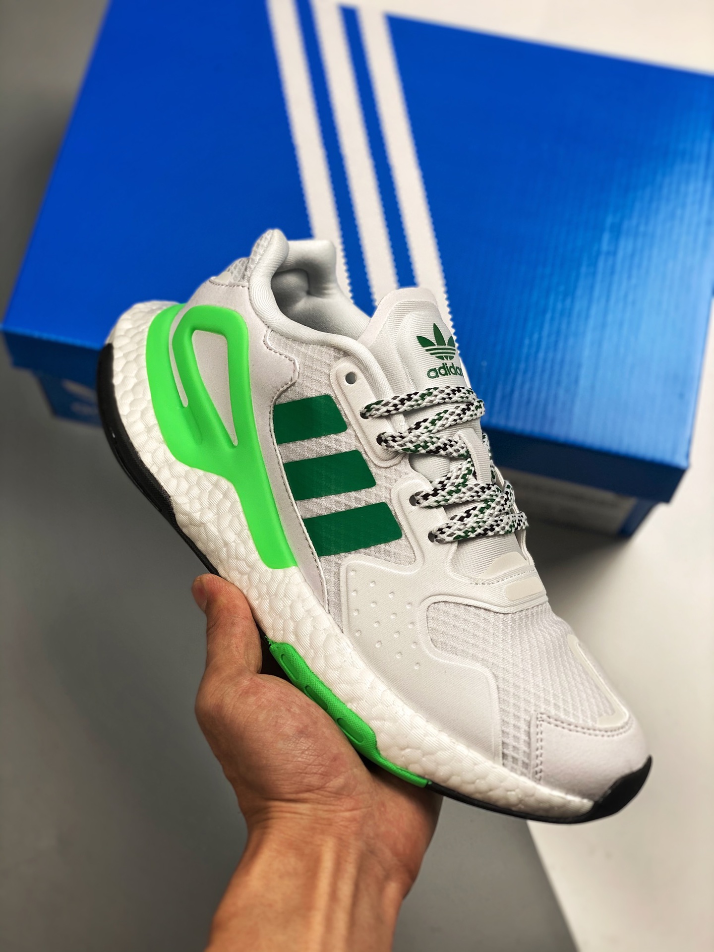 Adidas Day Jogger blanco y verde, Night Jogger segunda generación, zapatillas deportivas clásicas de Eason Chan, número…