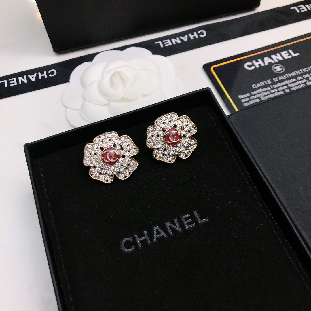 Chanel Серьги гвоздики