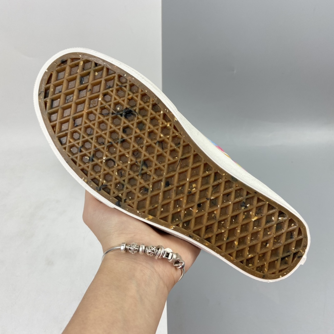 150 Vans Authentic SF 春夏新款  彩绘可持续环保系列 VN0A3MU642D