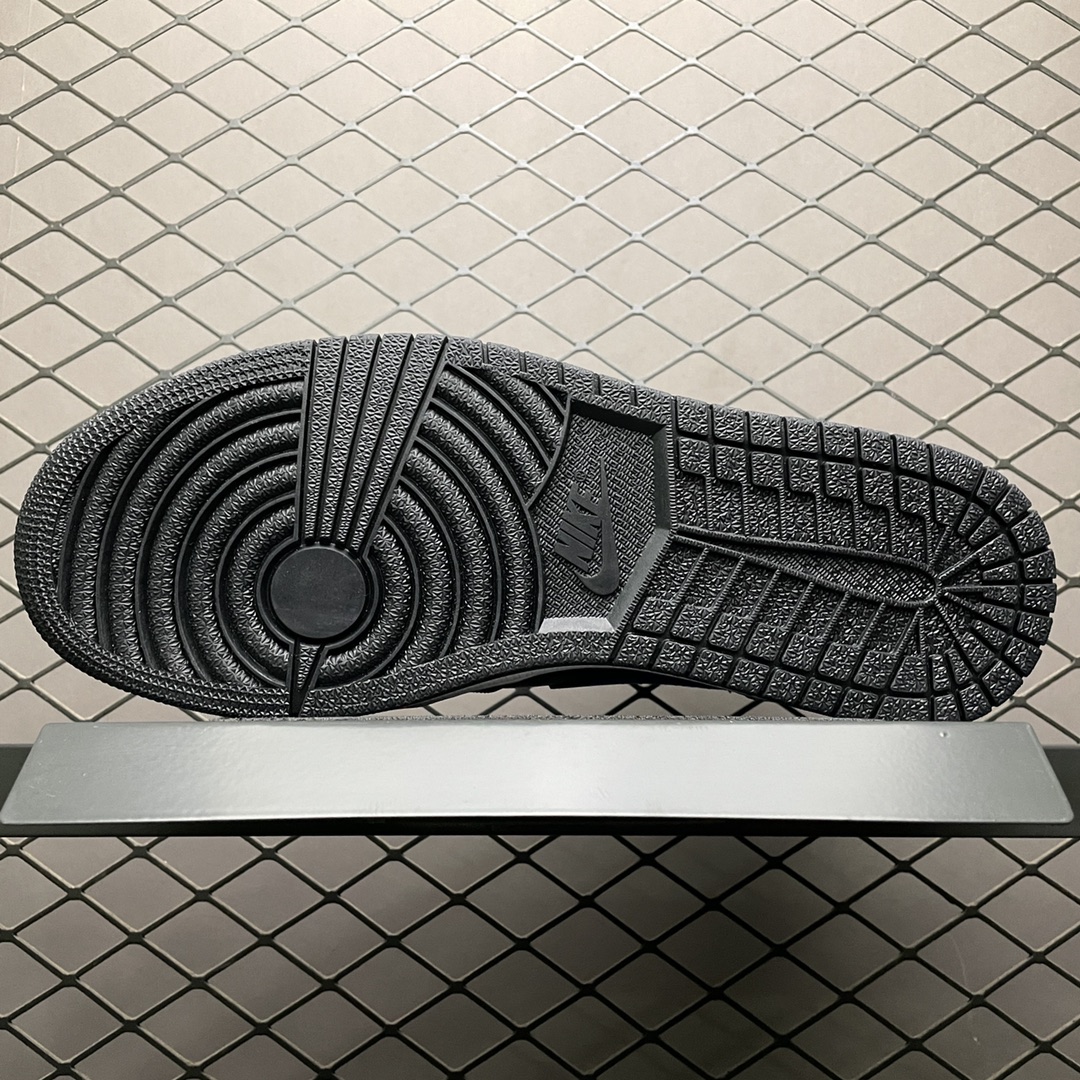 260 Air Jordan 1 Mid  AJ1乔1中帮文化篮球鞋 554724-077