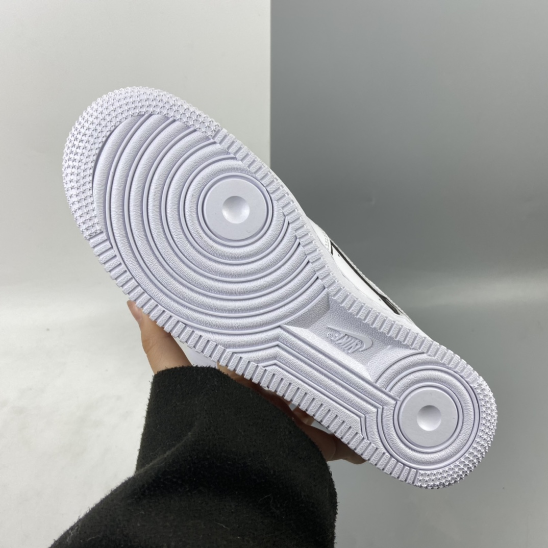 280 Stussy x Nike Air Force 1 Low 斯图西联名 白炫彩反光空军一号低帮休闲板鞋 BQ6425-109