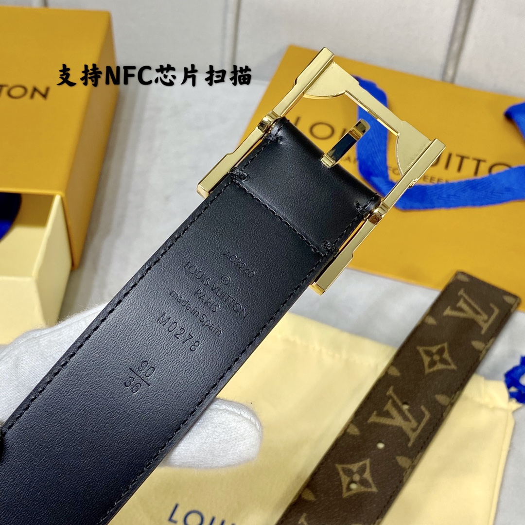 寬40mm驢家新品寬度40mm此皮帶雙面可用訂製帆布面料襯托原廠專用小牛皮底箱包靈感設計的針式搭扣做工精