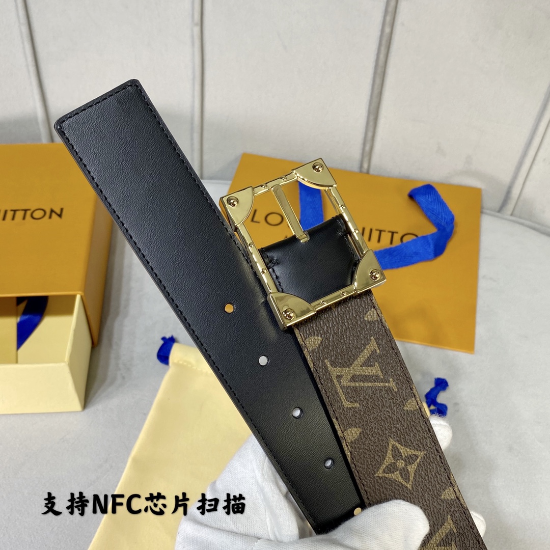 寬40mm驢家新品寬度40mm此皮帶雙面可用訂製帆布面料襯托原廠專用小牛皮底箱包靈感設計的針式搭扣做工精