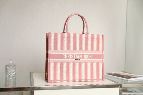 Dior Book Tote Handbags Tote Bags Practical And Versatile Replica Designer Pink Embroidery Fashion