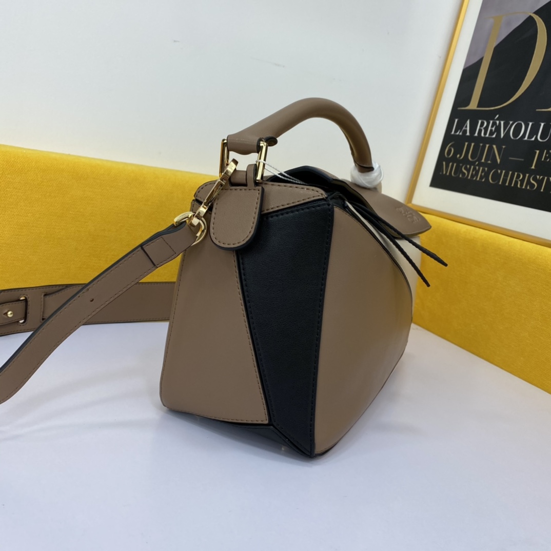 [Loewe Women
