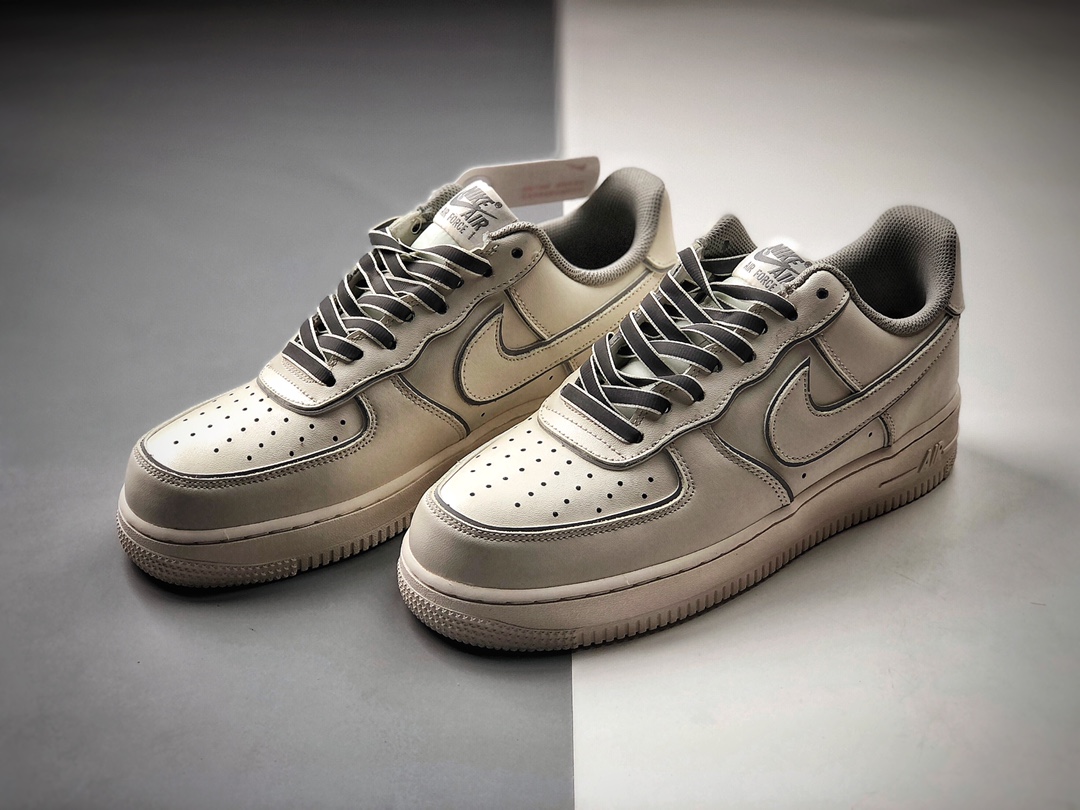 240 NIKE FORCE空军一号运动休闲板鞋 BD3654-506