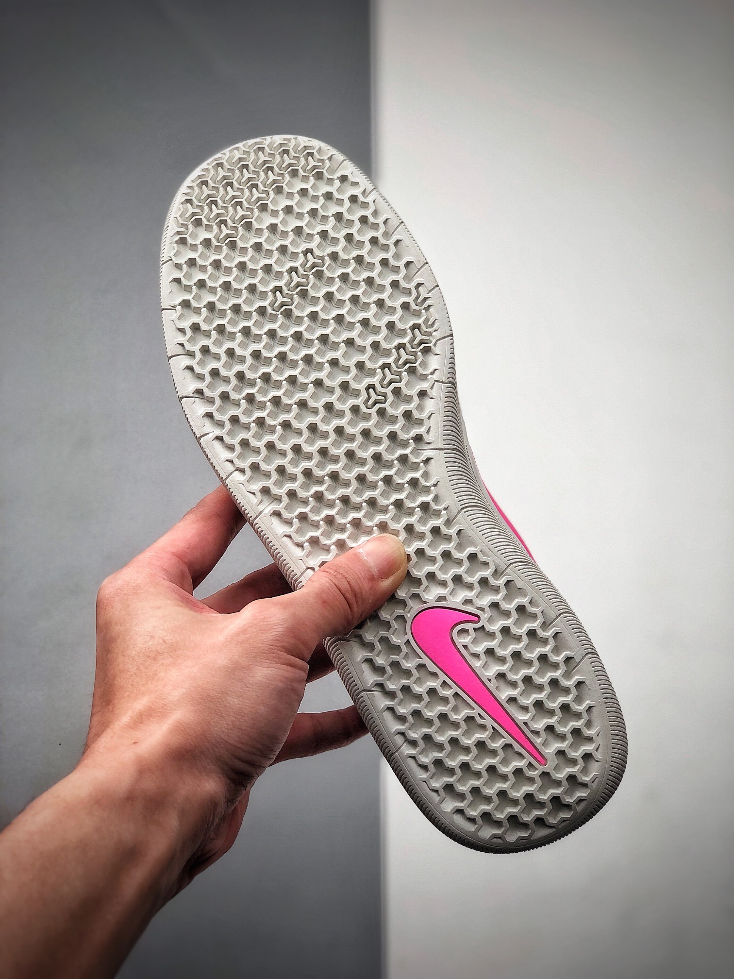 180  Nike SB NYJAH FREE 2系列跑鞋弹性原面 CU9220-100