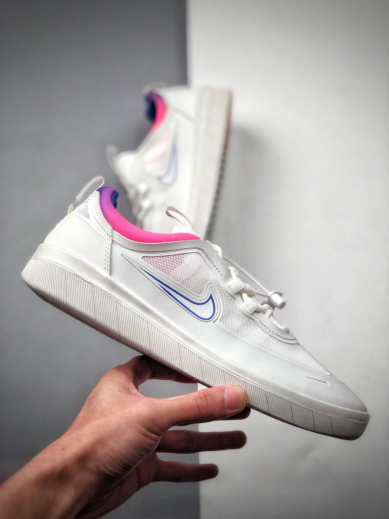180  Nike SB NYJAH FREE 2系列跑鞋弹性原面 CU9220-100