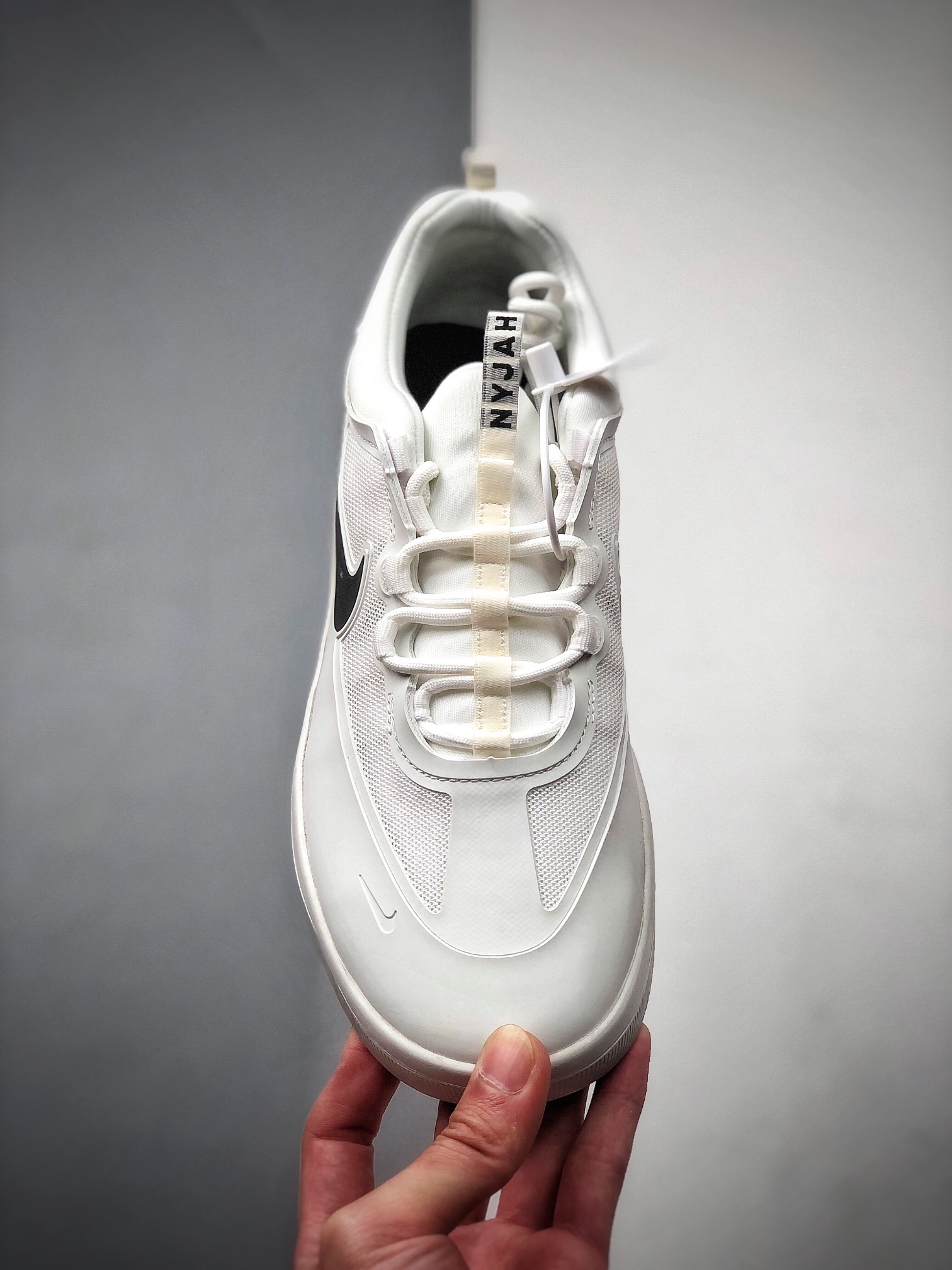 180  Nike SB NYJAH FREE 2系列跑鞋弹性原面  BV2078-100