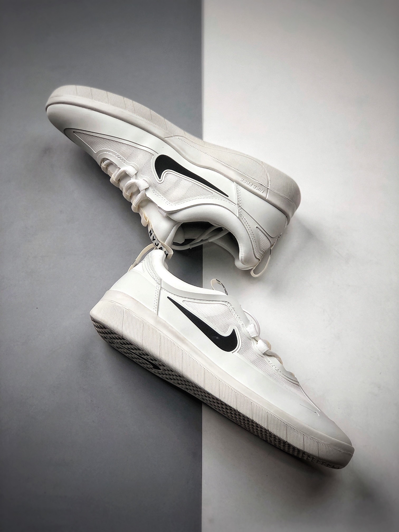 180  Nike SB NYJAH FREE 2系列跑鞋弹性原面  BV2078-100