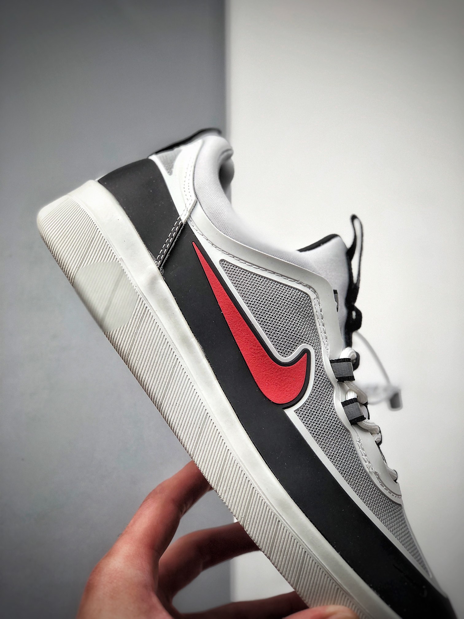 180  Nike SB NYJAH FREE 2系列跑鞋弹性原面 BV2078-002