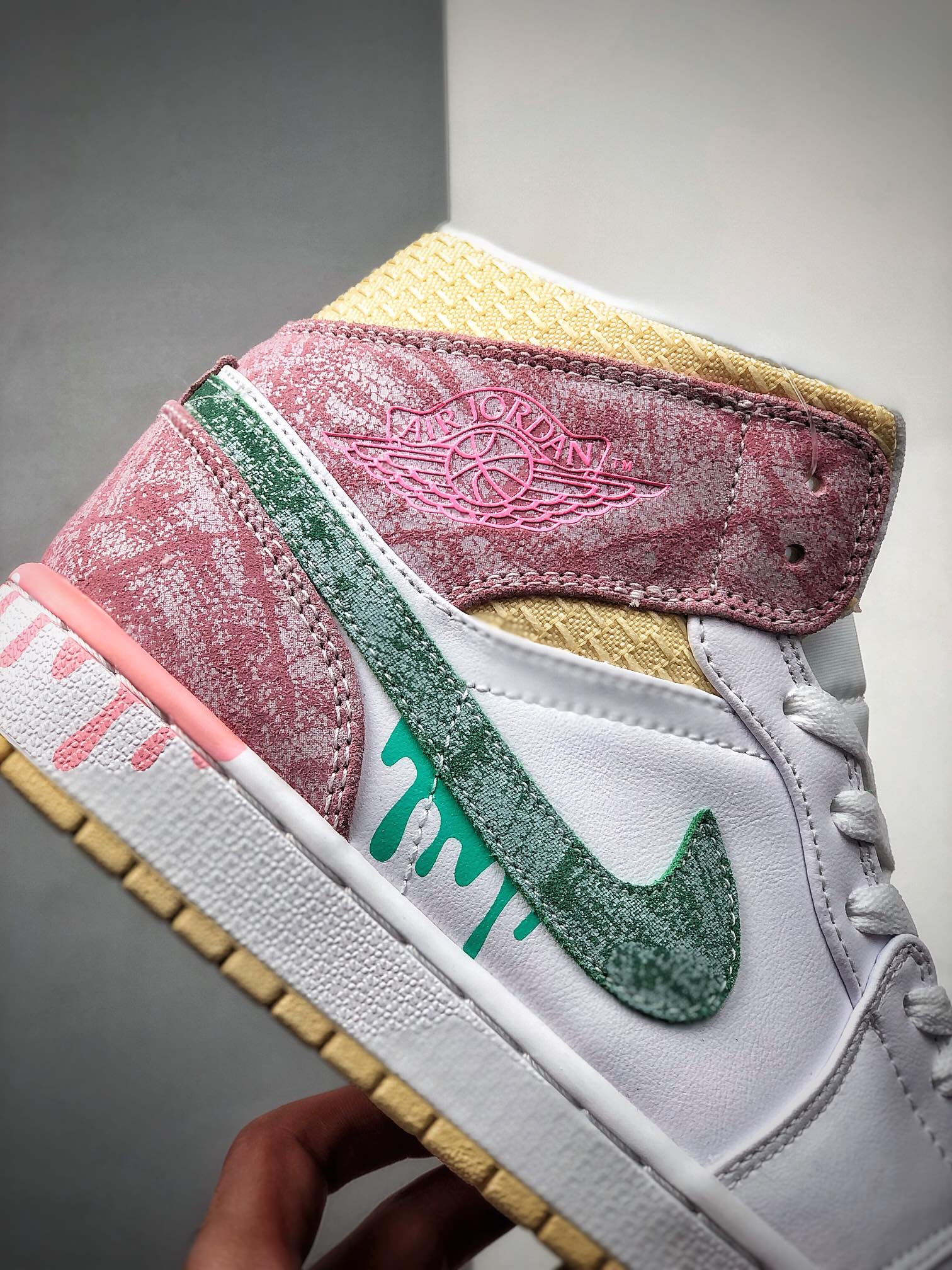 260  Air Jordan 1 Mid AJ1乔1中帮文化篮球鞋  DD1666-100