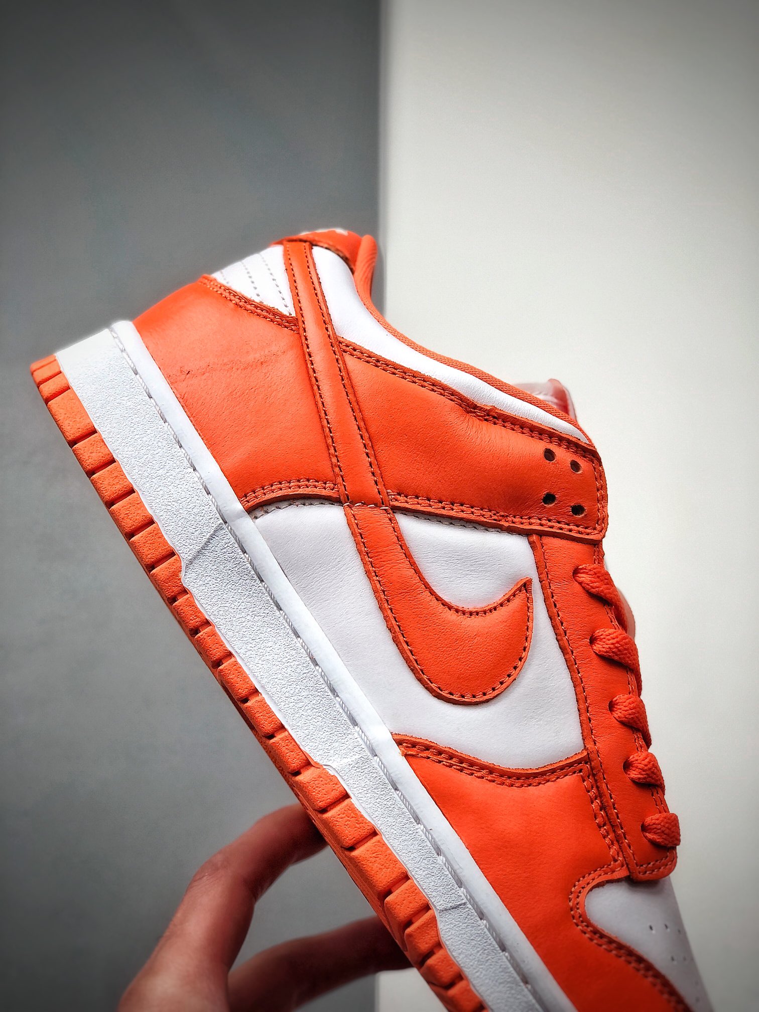 300  耐克 SB Dunk Low SP Syracuse 2020WHITE/ORANGE 肯塔基雪城橙板滑鞋 CU1726-101