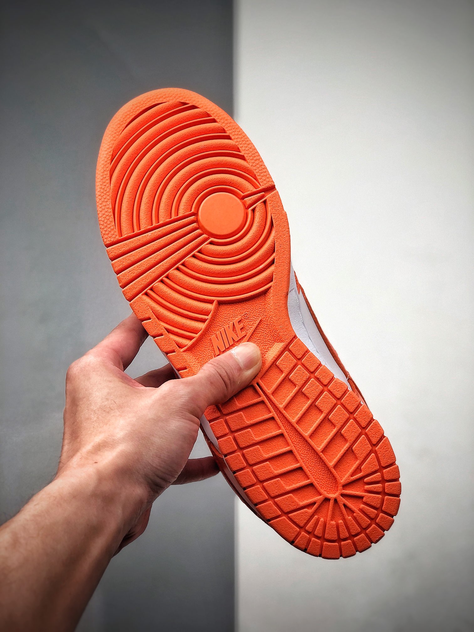 300  耐克 SB Dunk Low SP Syracuse 2020WHITE/ORANGE 肯塔基雪城橙板滑鞋 CU1726-101