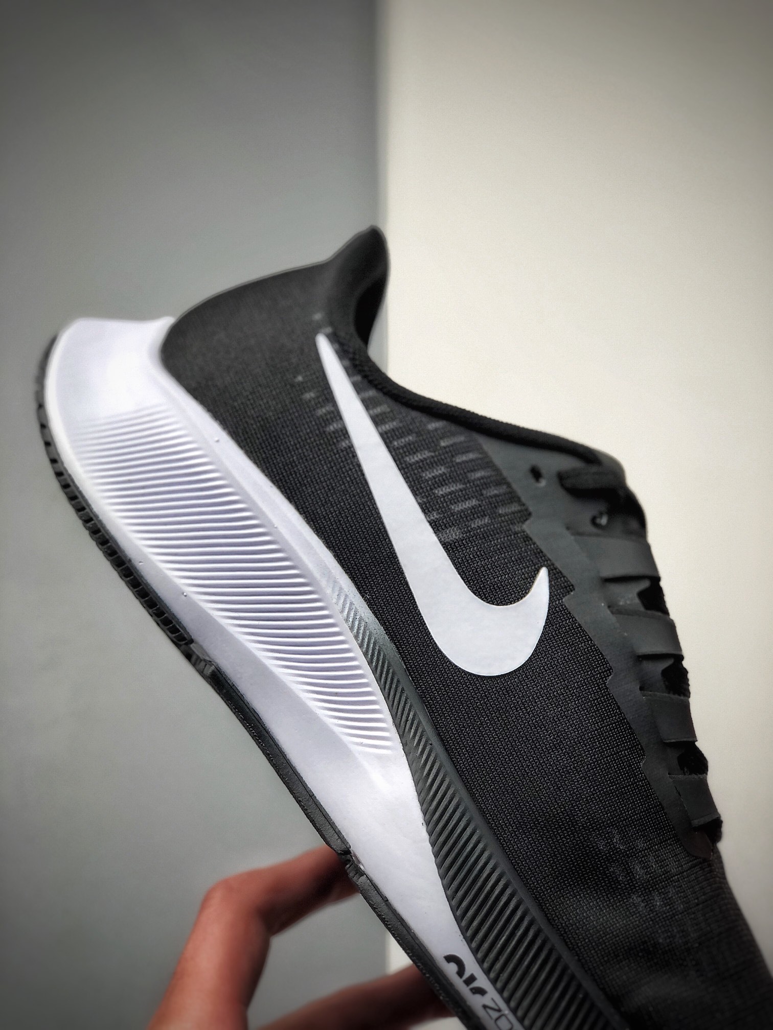 200 耐克NIKE Zoom Pegasus 37 登月37代  透气缓震疾速跑鞋