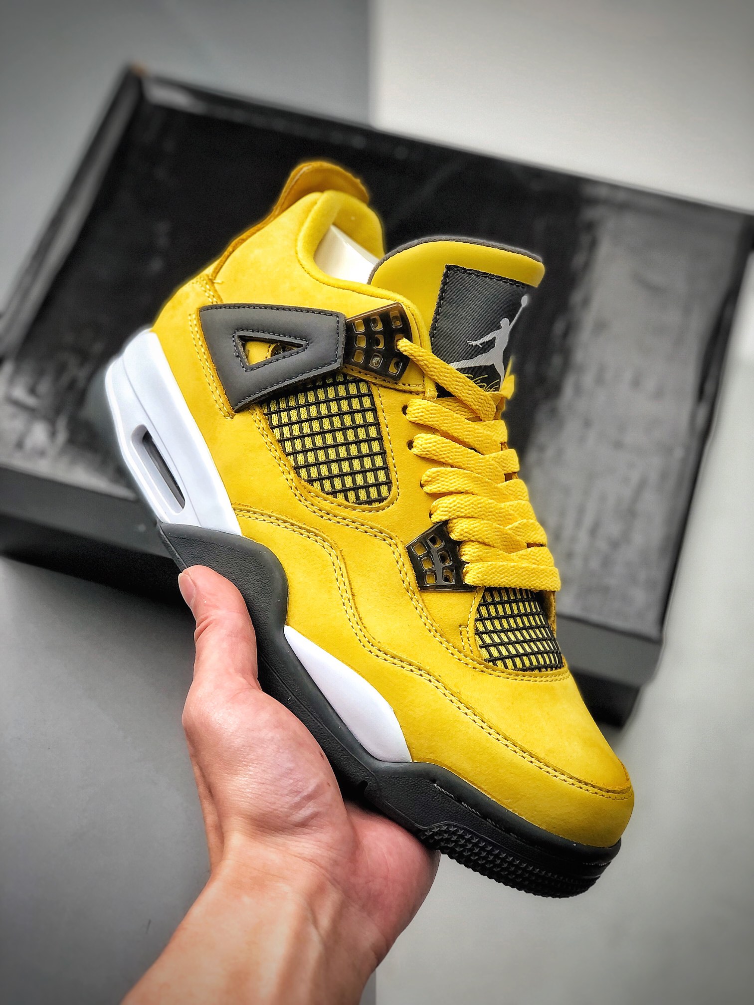 500  Air Jordan 4 “Lightning” 电母 314254-702
