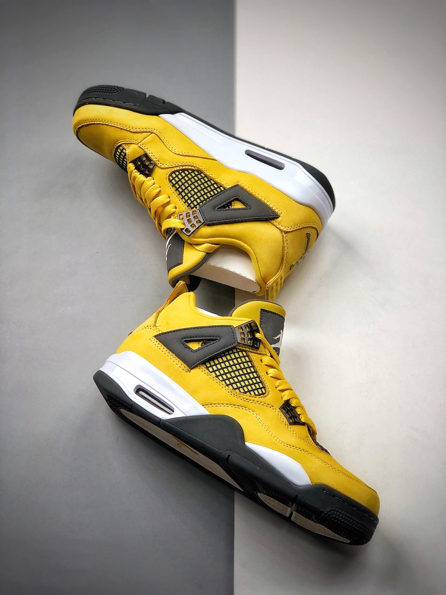 500  Air Jordan 4 “Lightning” 电母 314254-702