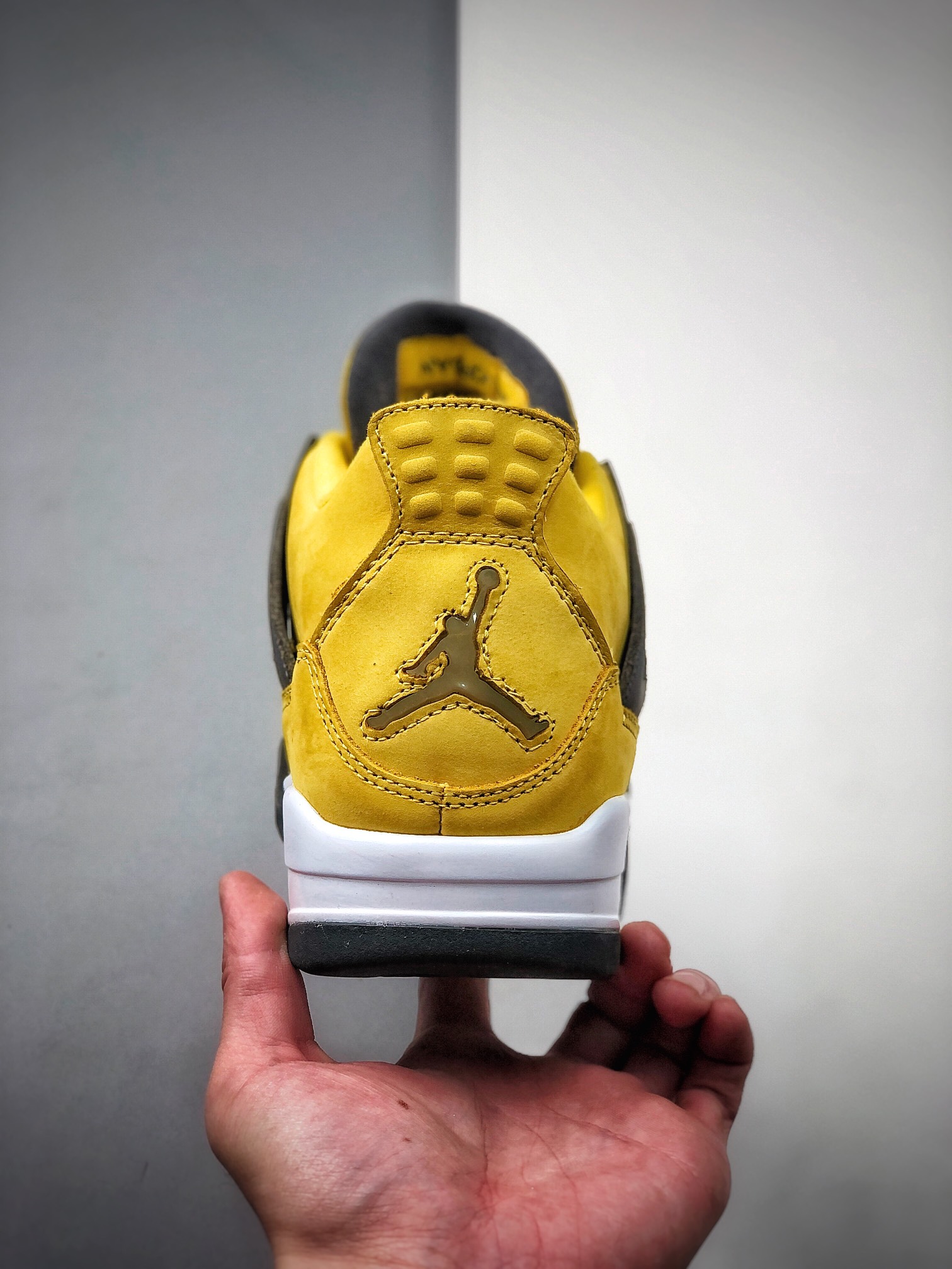 500  Air Jordan 4 “Lightning” 电母 314254-702