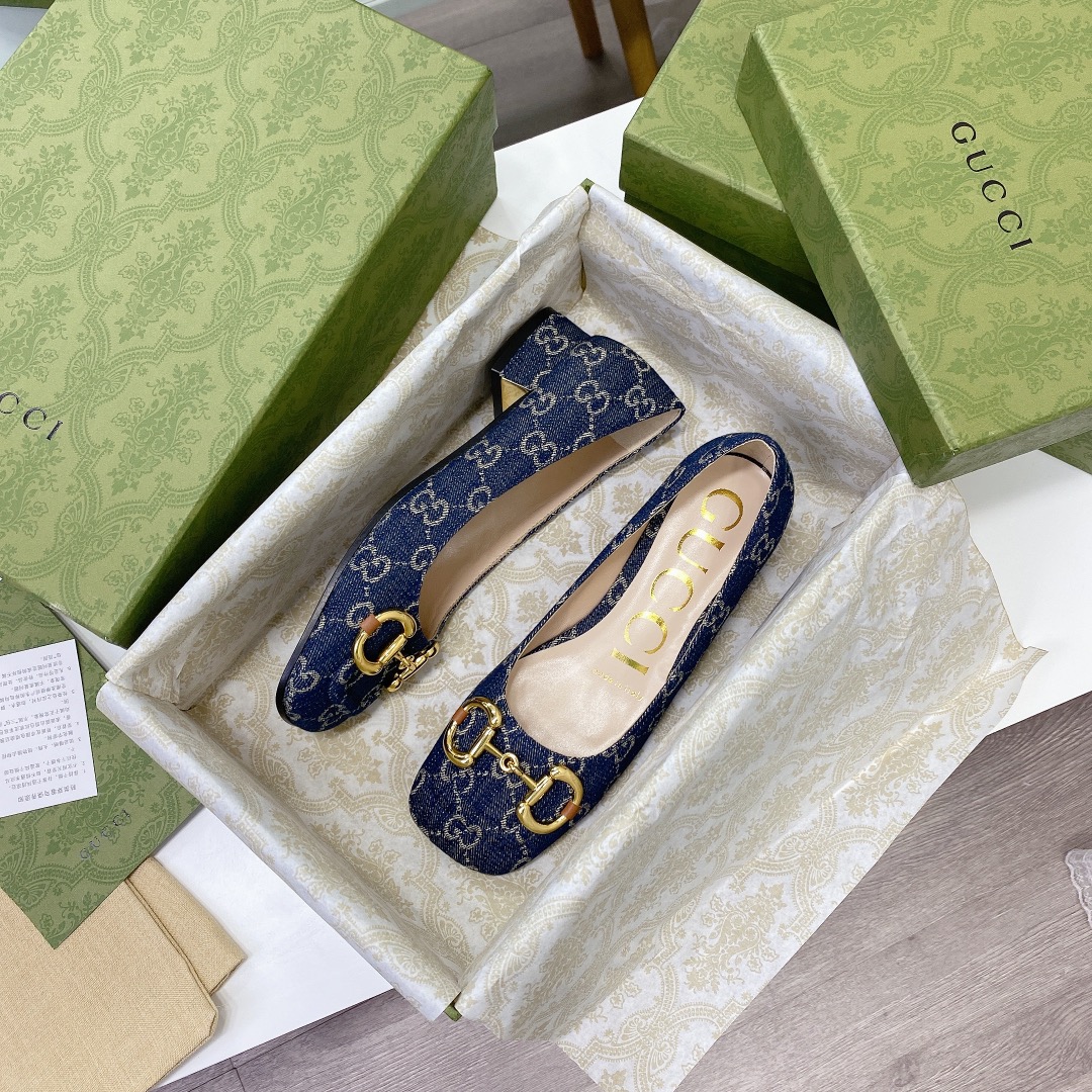 ____ en el nuevo ____GUCCI Gucci / Gucci boutique de gama alta 2021 principios de la primavera nuevo