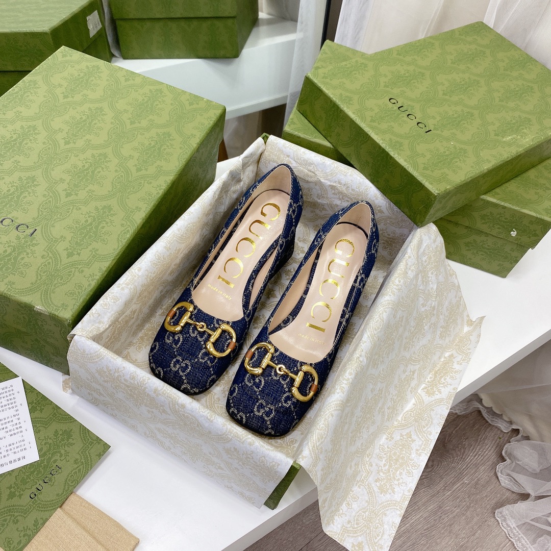 ____ en el nuevo ____GUCCI Gucci / Gucci boutique de gama alta 2021 principios de la primavera nuevo