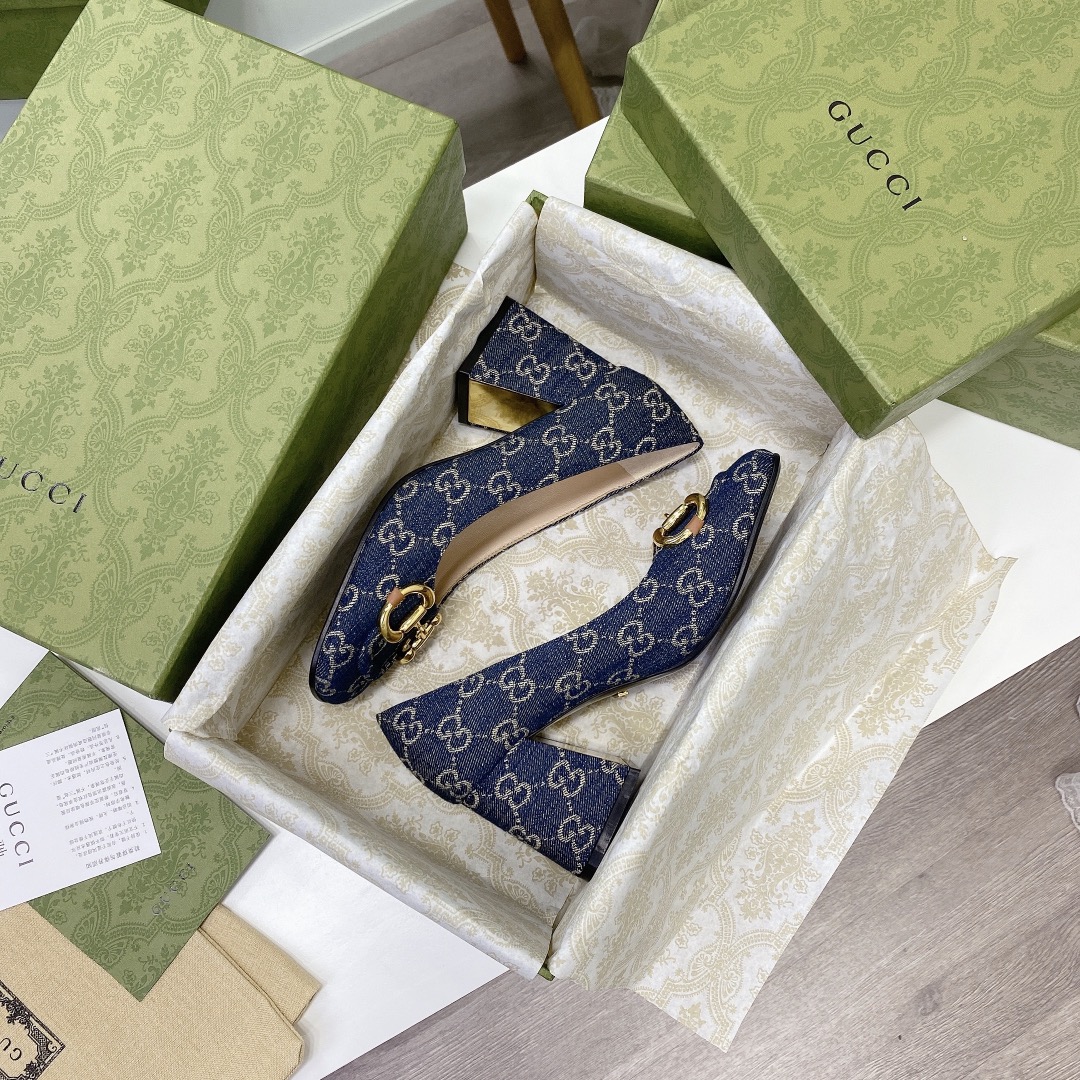 ____ en el nuevo ____GUCCI Gucci / Gucci boutique de gama alta 2021 principios de la primavera nuevo
