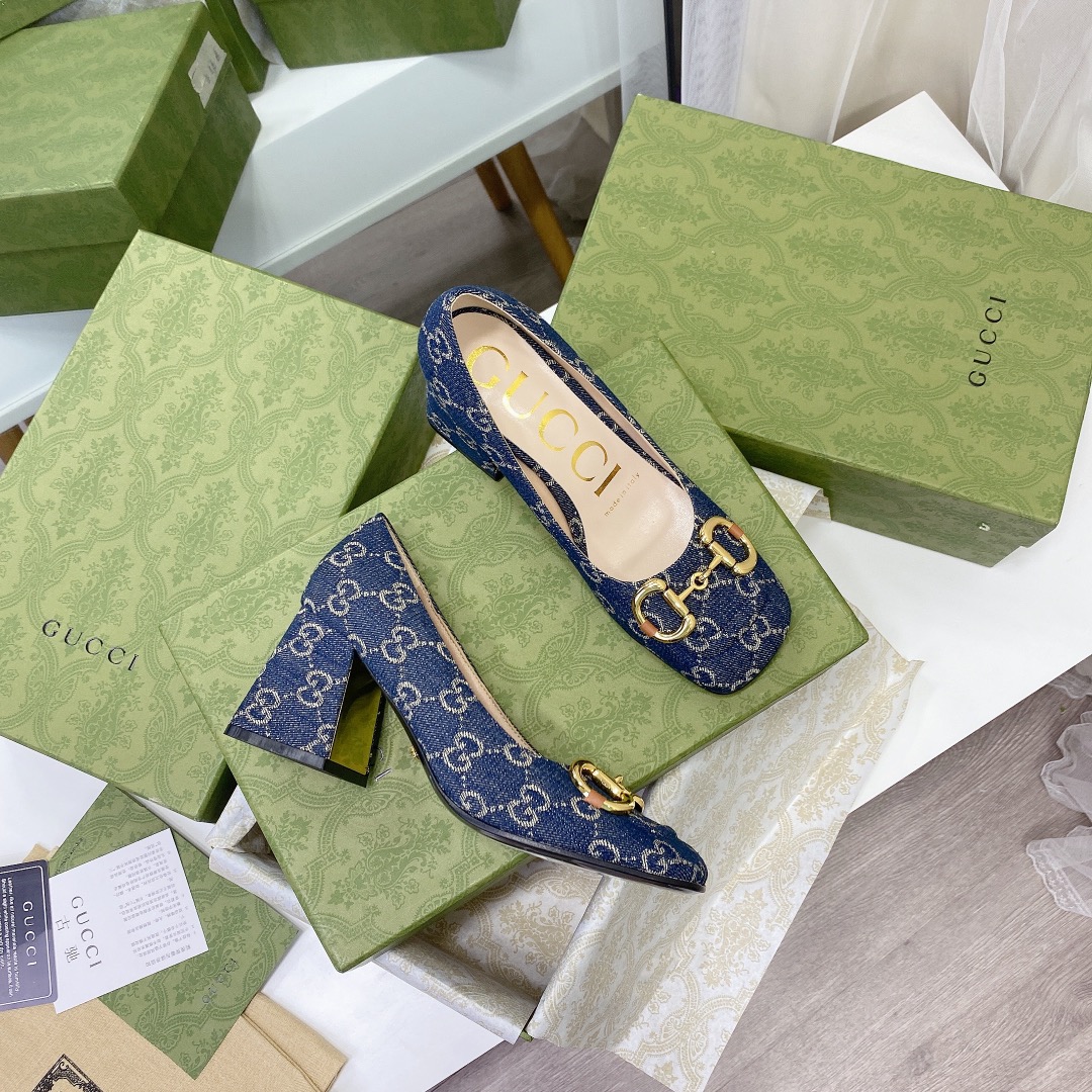____ en el nuevo ____GUCCI Gucci / Gucci boutique de gama alta 2021 principios de la primavera nuevo