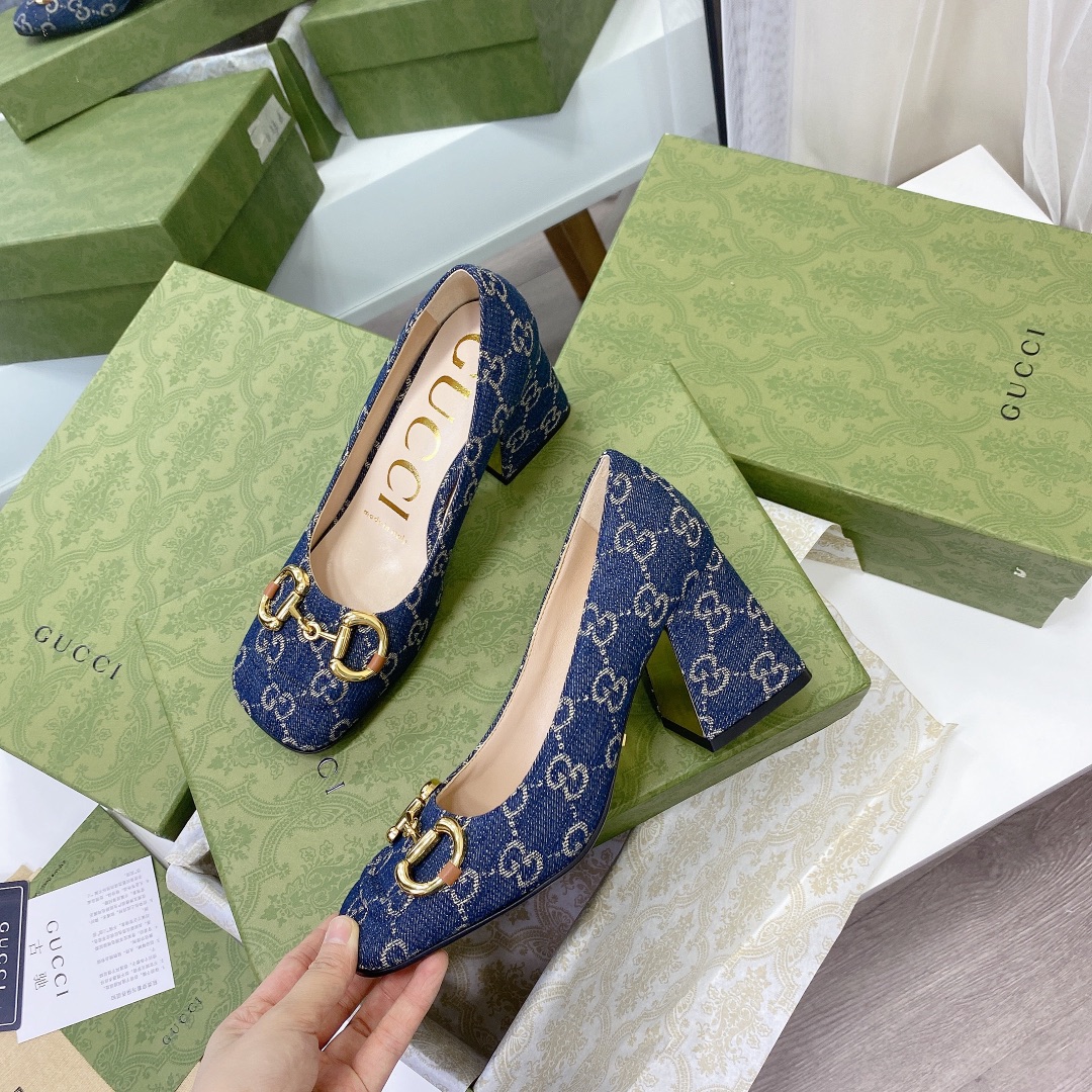 ____ en el nuevo ____GUCCI Gucci / Gucci boutique de gama alta 2021 principios de la primavera nuevo