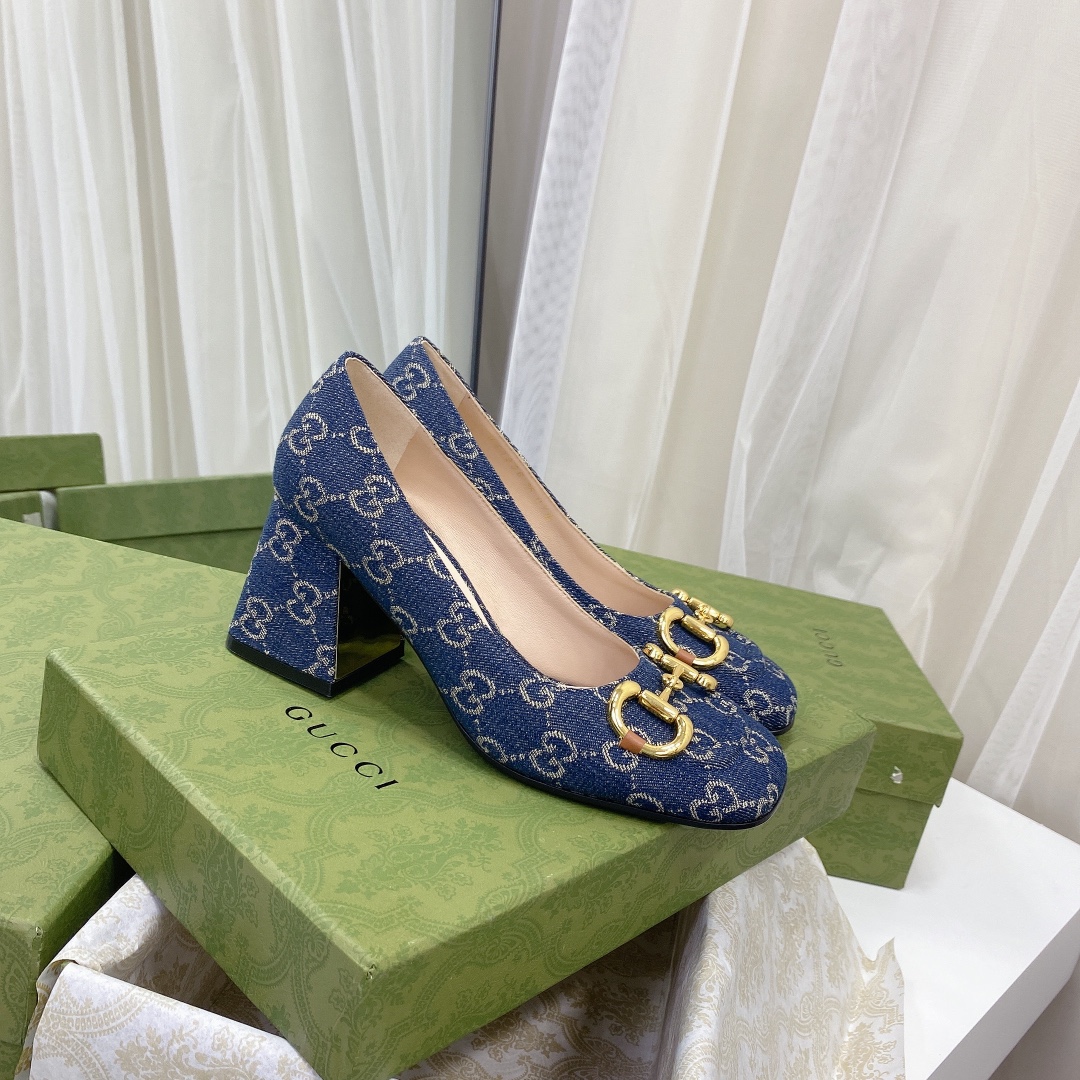 ____ en el nuevo ____GUCCI Gucci / Gucci boutique de gama alta 2021 principios de la primavera nuevo