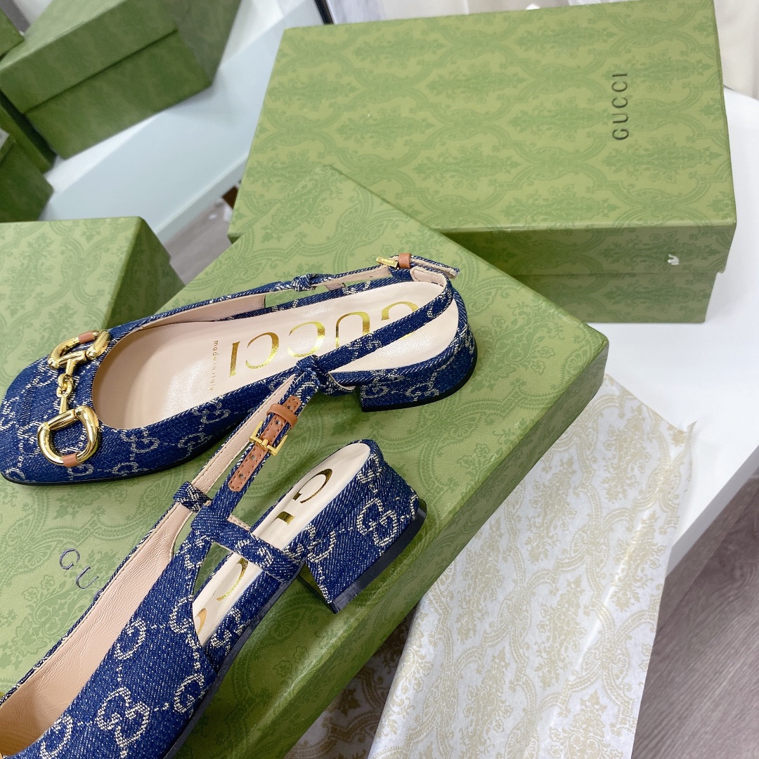 ____ en el nuevo ____GUCCI Gucci / Gucci boutique de gama alta 2021 principios de la primavera nuevo