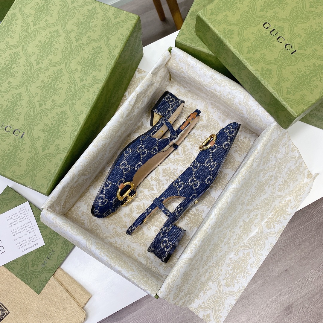____ en el nuevo ____GUCCI Gucci / Gucci boutique de gama alta 2021 principios de la primavera nuevo