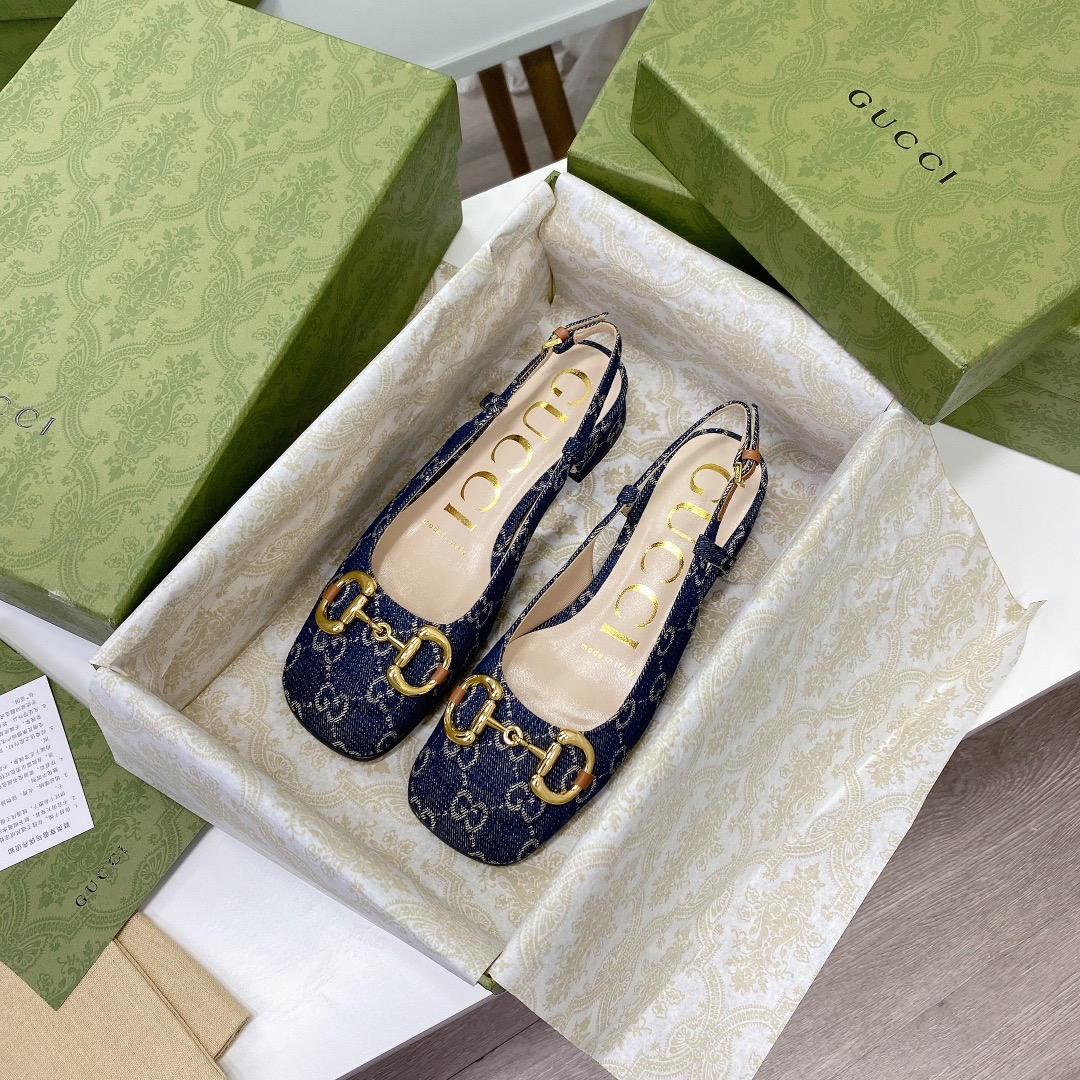 ____ en el nuevo ____GUCCI Gucci / Gucci boutique de gama alta 2021 principios de la primavera nuevo