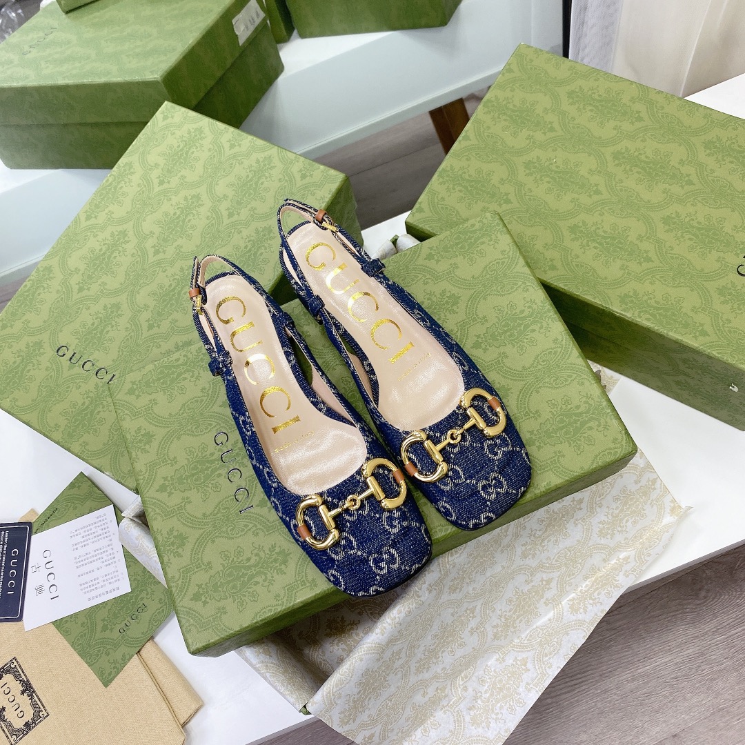 ____ en el nuevo ____GUCCI Gucci / Gucci boutique de gama alta 2021 principios de la primavera nuevo
