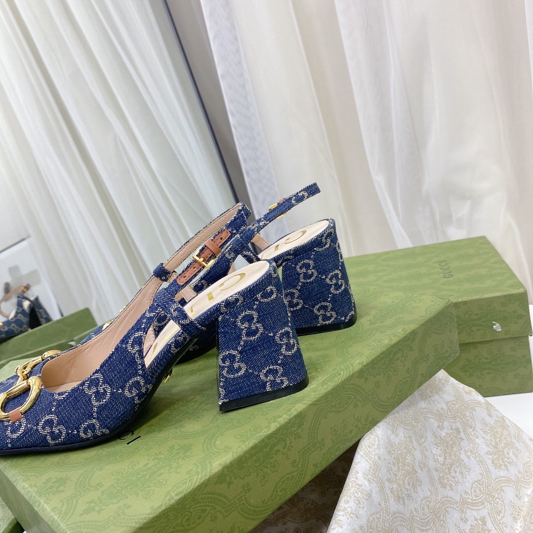 ____ en el nuevo ____GUCCI Gucci / Gucci boutique de gama alta 2021 principios de la primavera nuevo