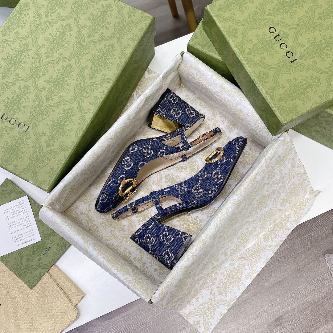 ____ en el nuevo ____GUCCI Gucci / Gucci boutique de gama alta 2021 principios de la primavera nuevo