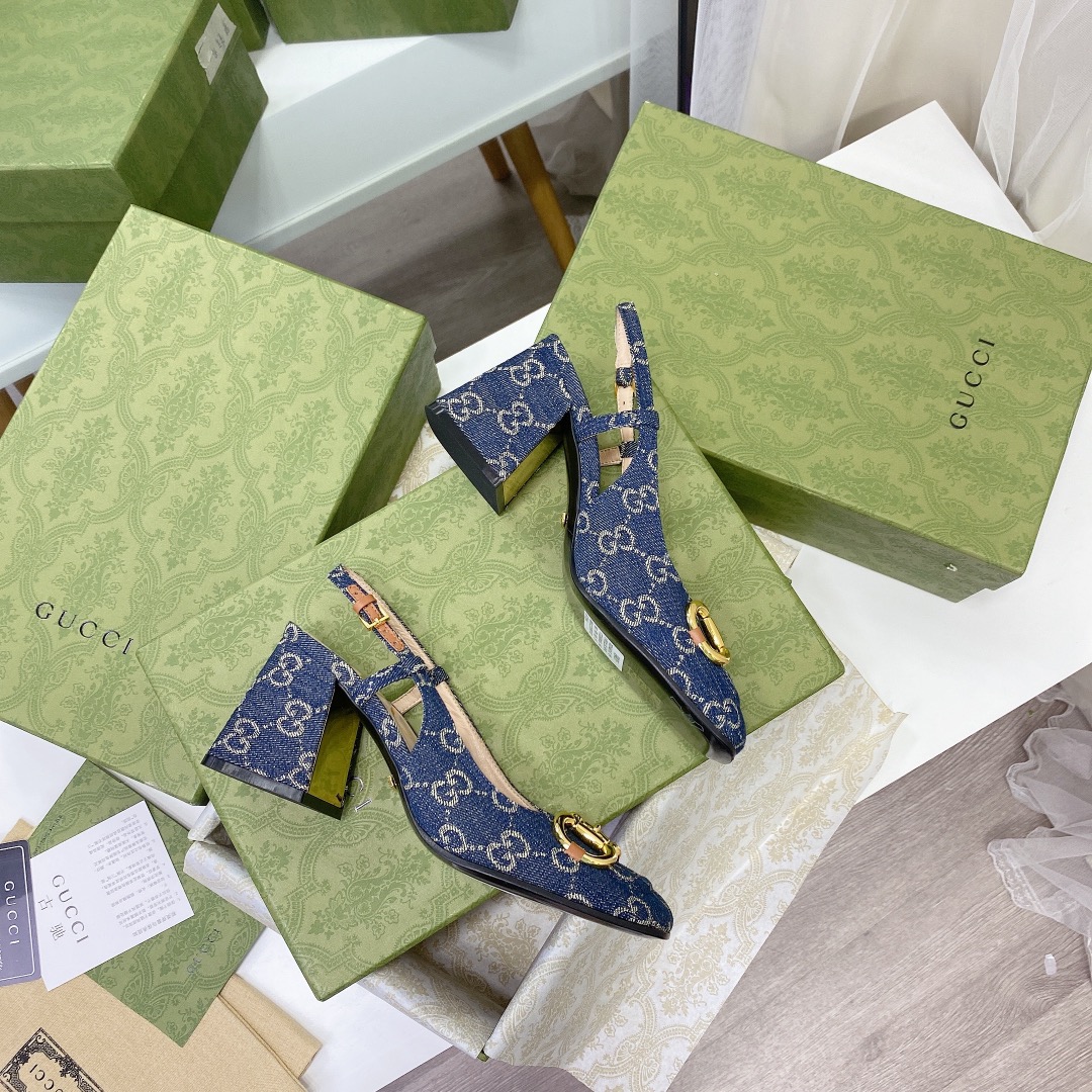 ____ en el nuevo ____GUCCI Gucci / Gucci boutique de gama alta 2021 principios de la primavera nuevo