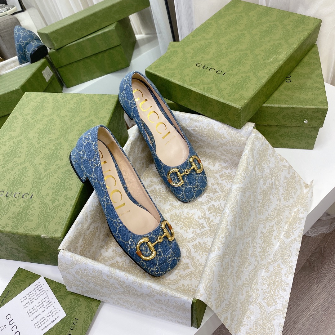 ____ en el nuevo ____GUCCI Gucci / Gucci boutique de gama alta 2021 principios de la primavera nuevo