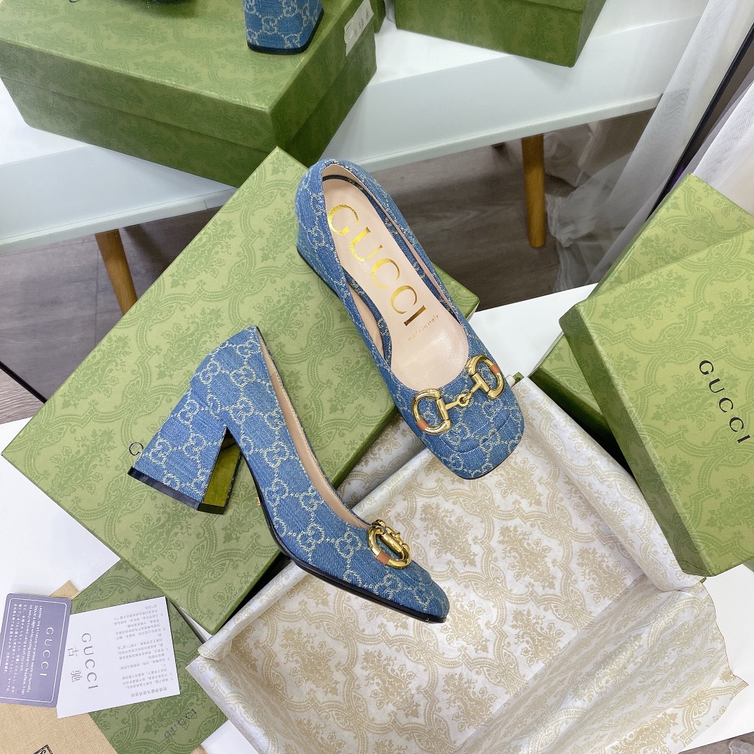 ____ en el nuevo ____GUCCI Gucci / Gucci boutique de gama alta 2021 principios de la primavera nuevo
