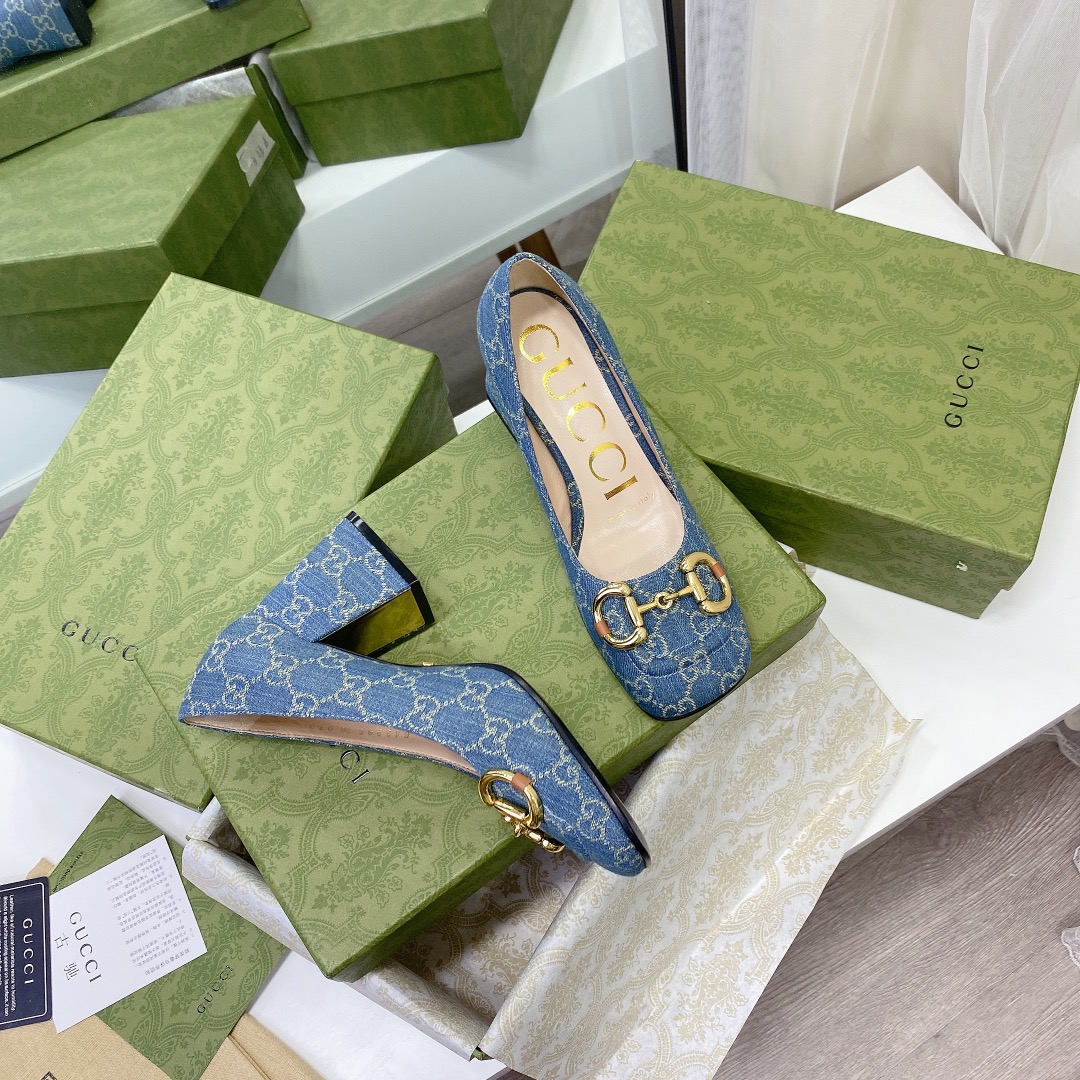 ____ en el nuevo ____GUCCI Gucci / Gucci boutique de gama alta 2021 principios de la primavera nuevo