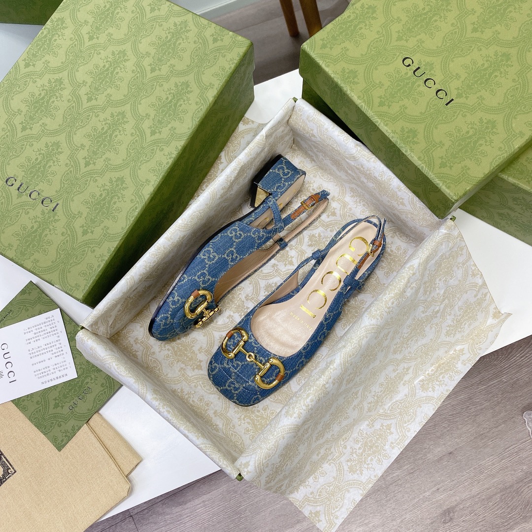 ____ en el nuevo ____GUCCI Gucci / Gucci boutique de gama alta 2021 principios de la primavera nuevo