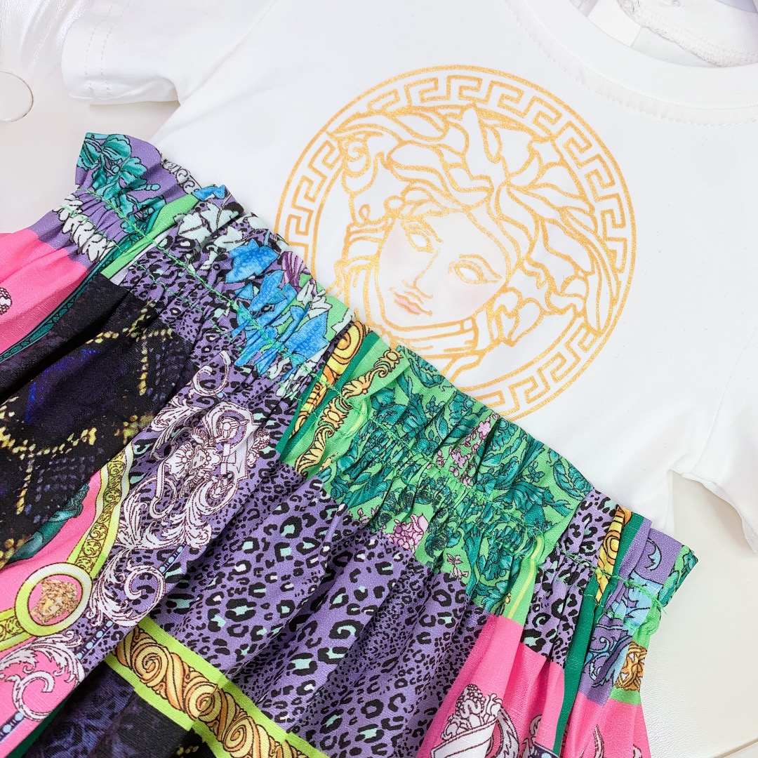 Versace 2021 SS Collection: New Sizes, Delivery of Gift Bags, Pure Cotton Fabric - 图片 6