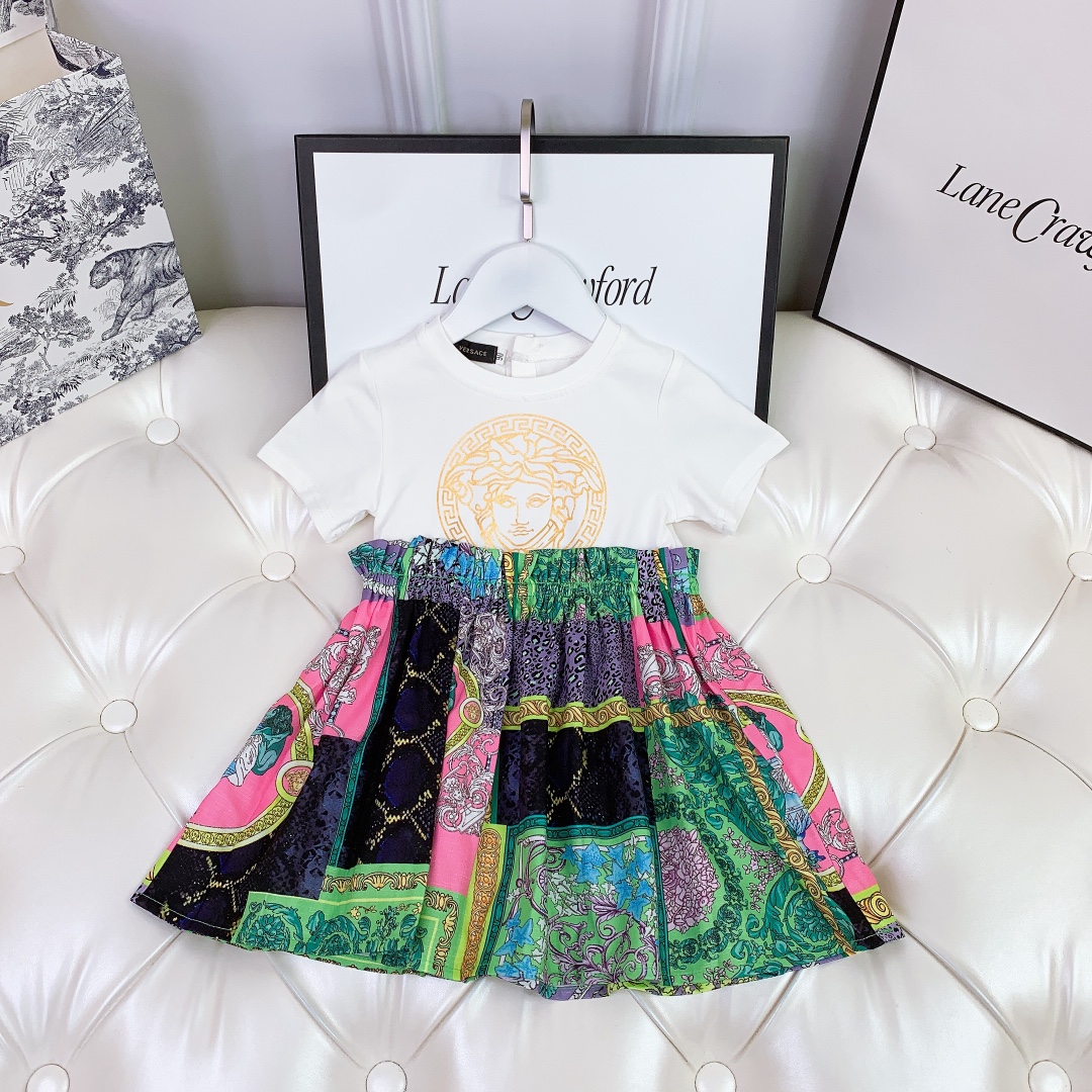 Versace 2021 SS Collection: New Sizes, Delivery of Gift Bags, Pure Cotton Fabric - 图片 2