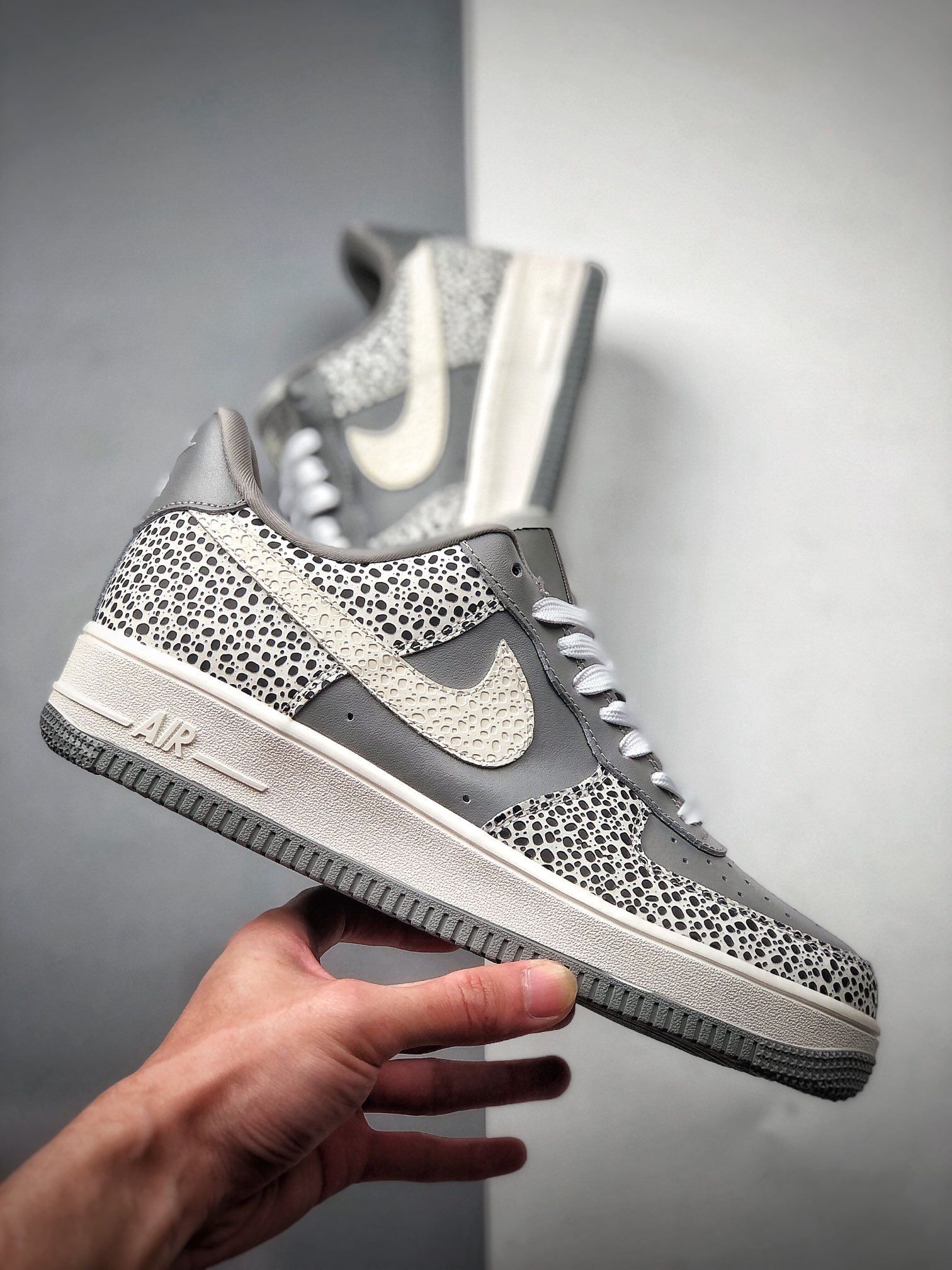 200 NIKE FORCE空军一号运动休闲板鞋 DH2475-001