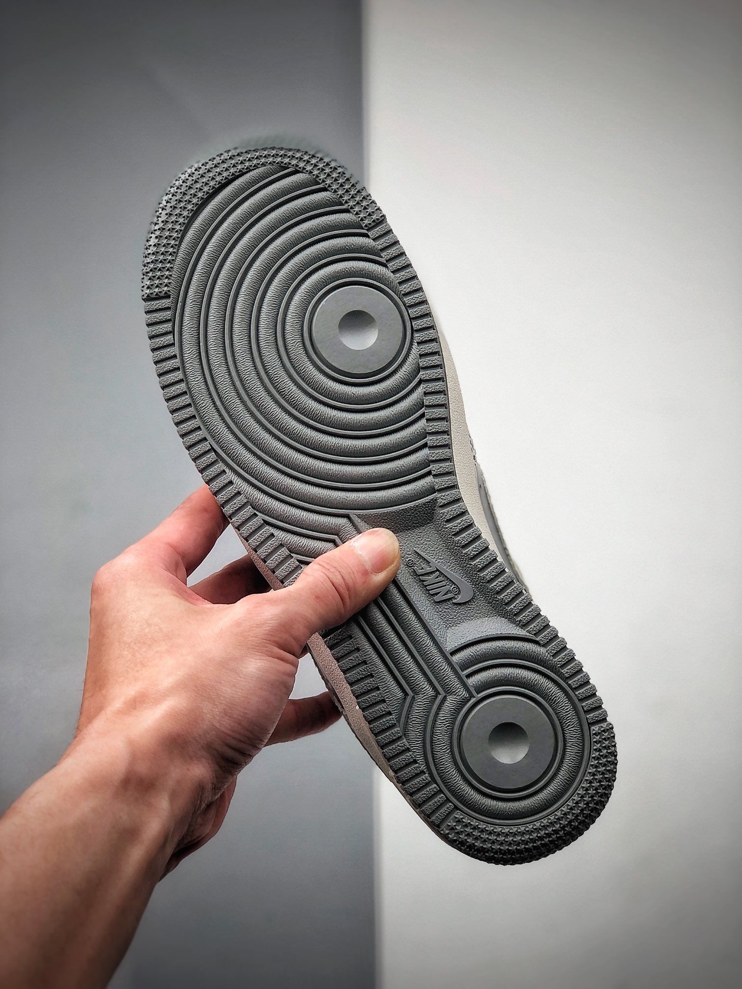 200 NIKE FORCE空军一号运动休闲板鞋 DH2475-001